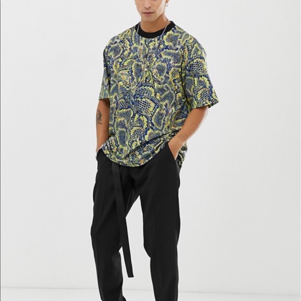 New, ASOS. Relaxed t-shirt, Medium,sake print